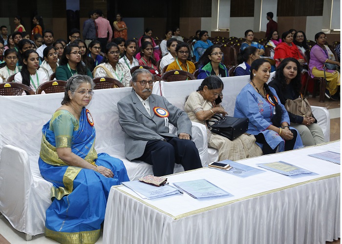 All the guests of WDC seminar with Shri.Babulal Todi and principal Dr. (Mrs.) Sunanda Narayan Bhat