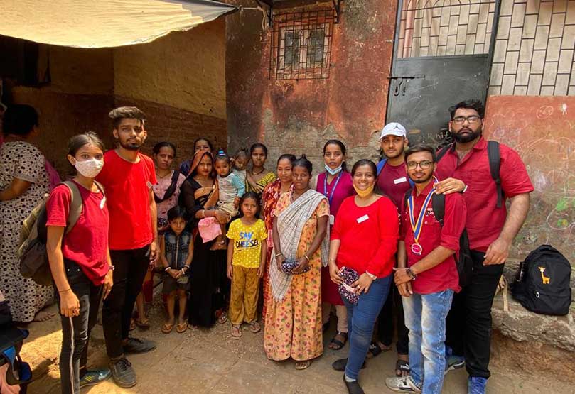 distributed hygienic reusable sanitary napkins