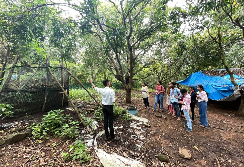 GDJALAN Students learning ‘Vermi-composting’